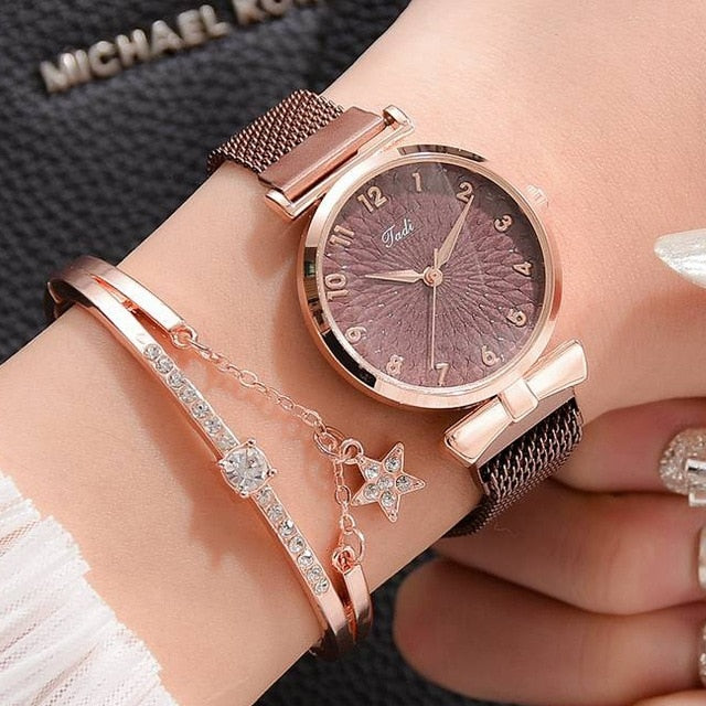 Luxury Quartz Bracelet Watch