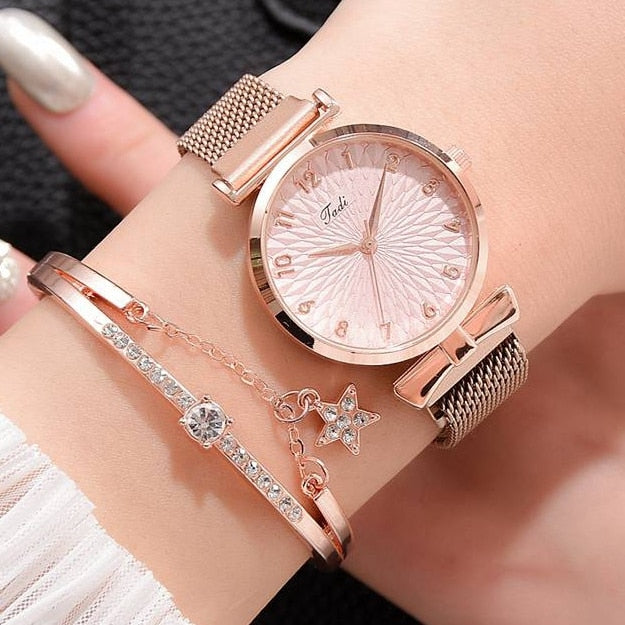 Luxury Quartz Bracelet Watch