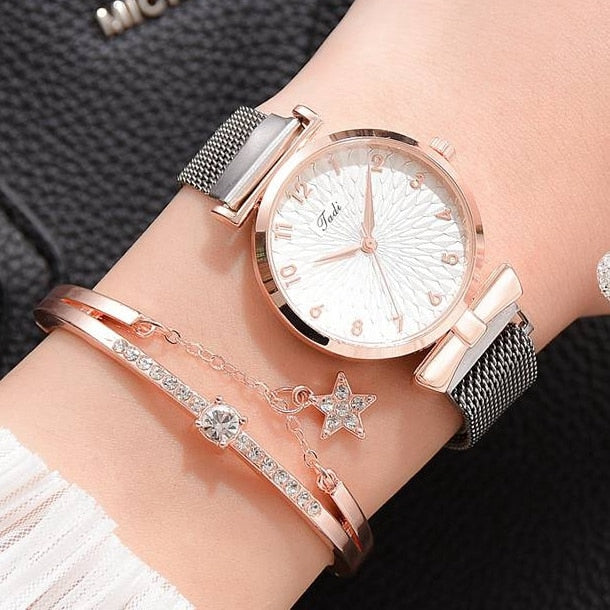 Luxury Quartz Bracelet Watch