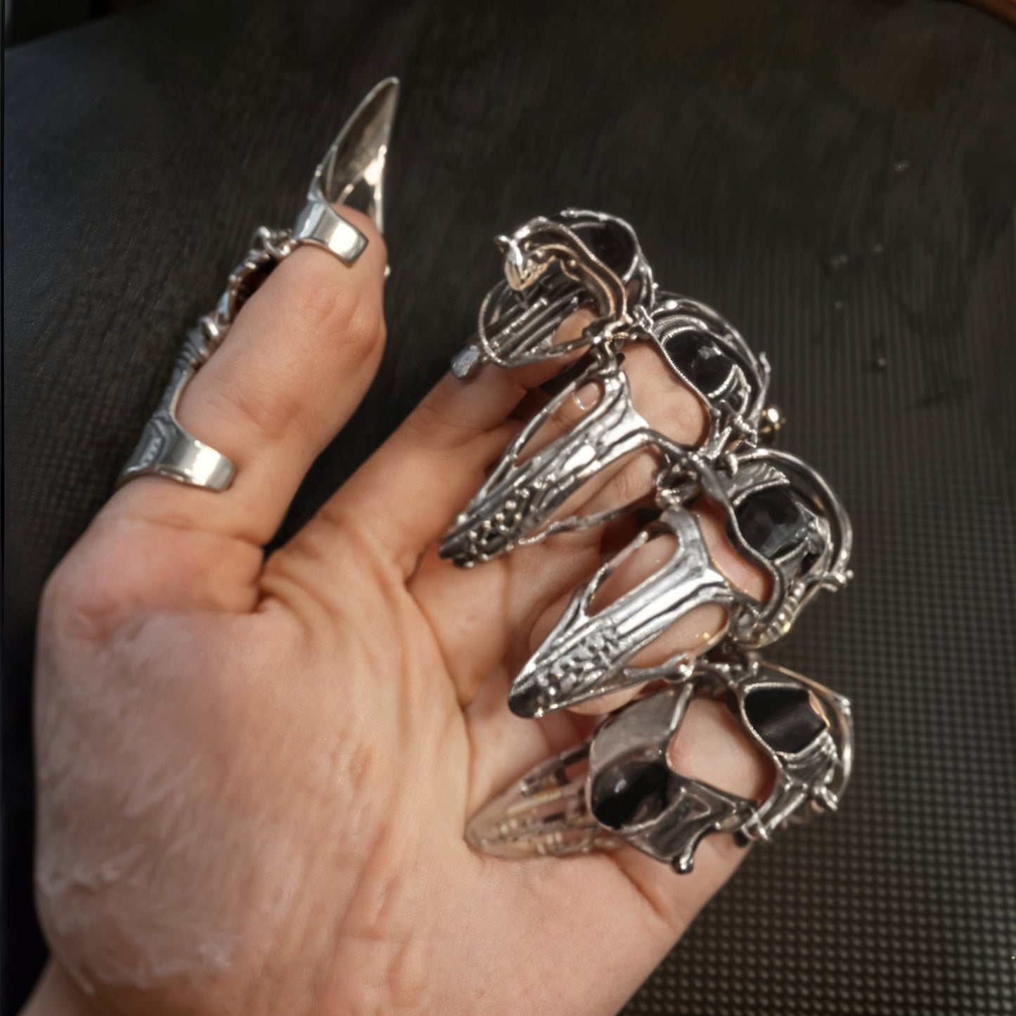 Metal Full Finger Claw Rings